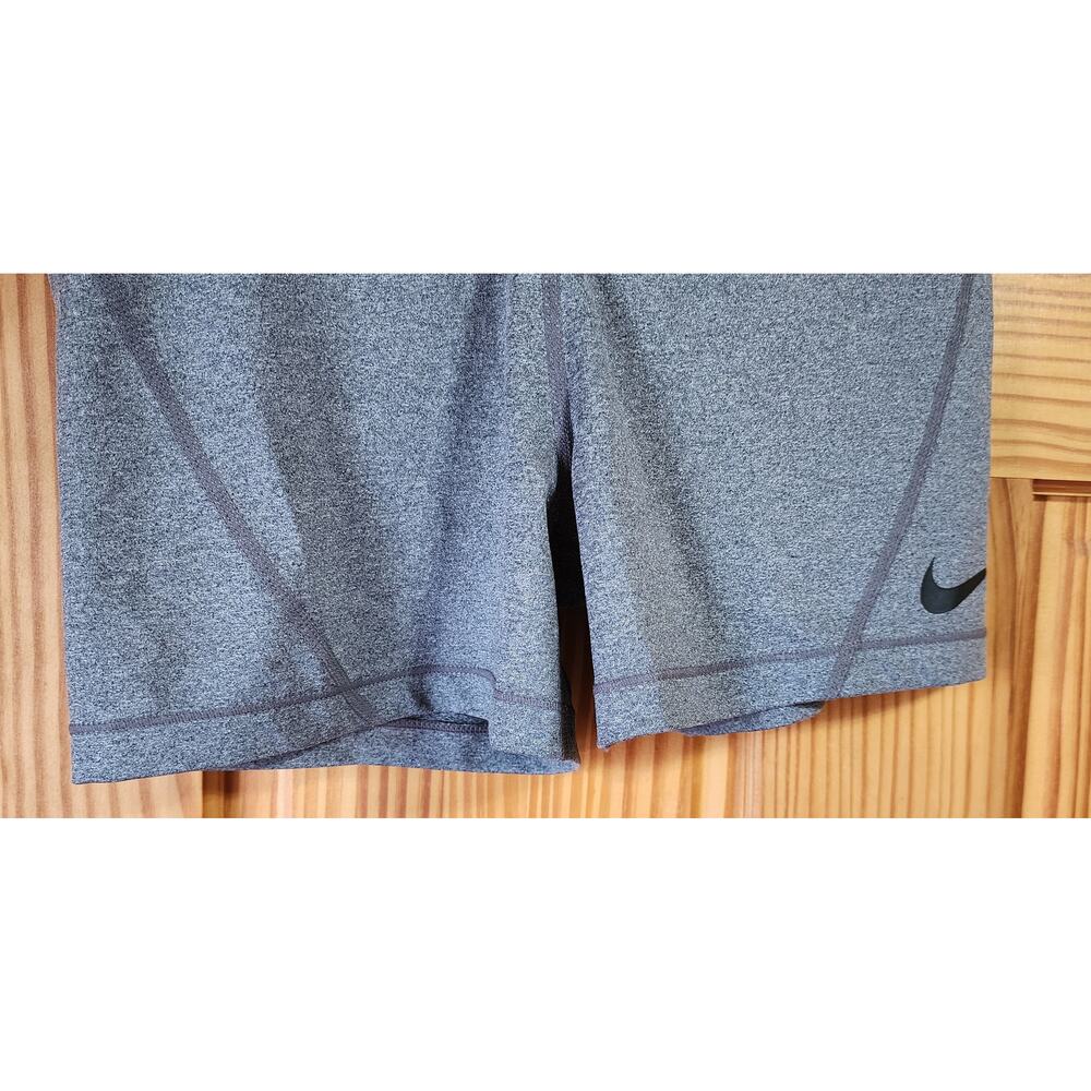 Nike Pro Dri-FIT Biker Shorts Gray Women’s Medium - Picture 3 of 10